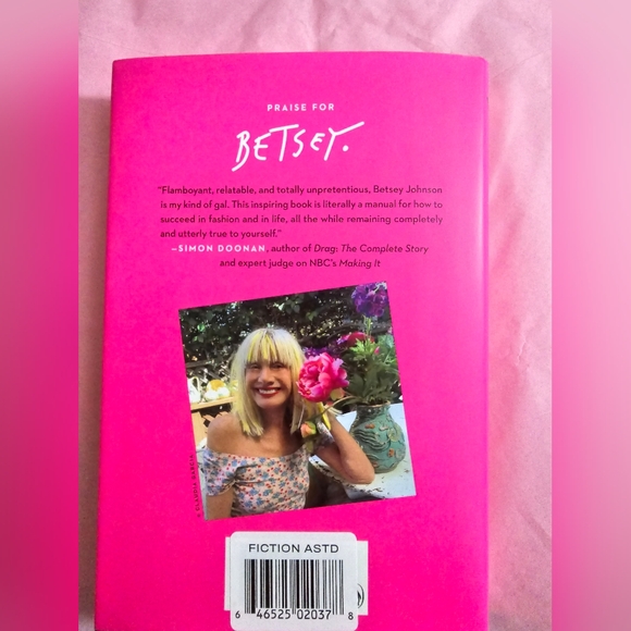 Betsey Johnson A Memoir Book! 2020 - Picture 8 of 8